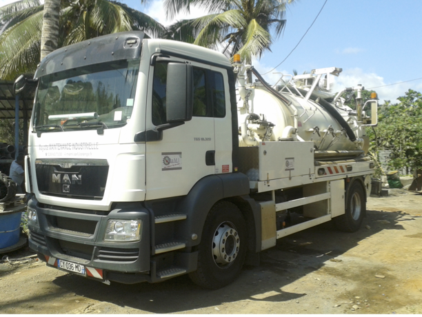 Camion hydro-cureur 9m3 19t MAN TGS 18.325
